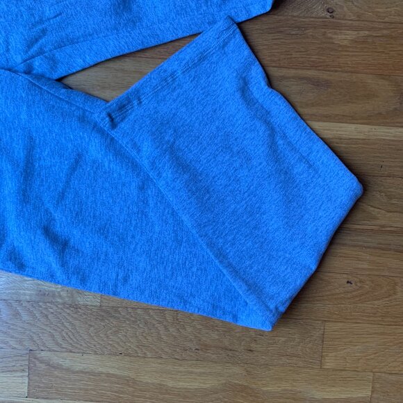 NWT Old Navy Wide Leg Sweatpants LIGHT Grey Girls Size 10-12 - Picture 3 of 9